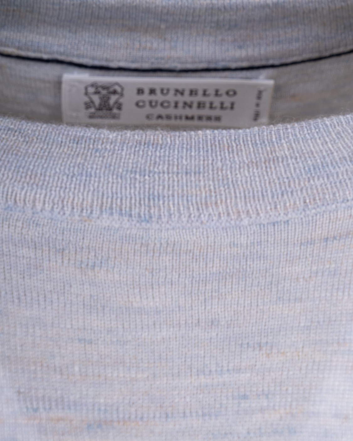 shop BRUNELLO CUCINELLI  Girocollo: Brunello Cucinelli maglia leggera.
Girocollo in maglia a costina.
Spalla regolare.
Polsini e fondo in maglia a costina.
Maglia rasata.
Composizione: 42% CASHMERE, 36% SETA, 22% LINO.
Made in Italy.. MSY00100-C2386 number 9258170